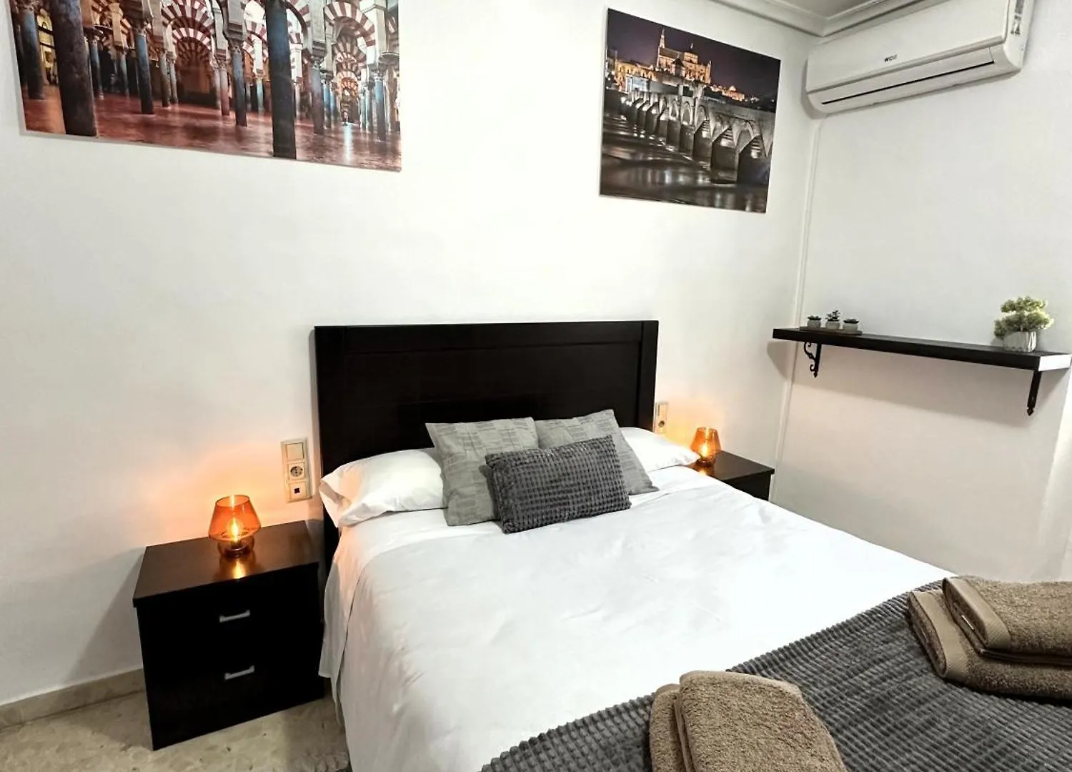 Apartamento Polvora, Junto Al Puente Romano Cordoba 0*,  Spain