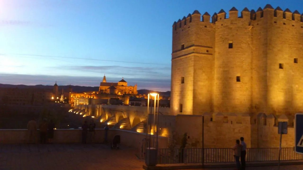 Apartamento Polvora, Junto Al Puente Romano Córdoba